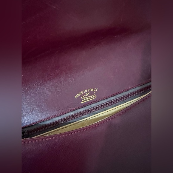 Vintage Gucci Burgundy Crossbody - Picture 10 of 12